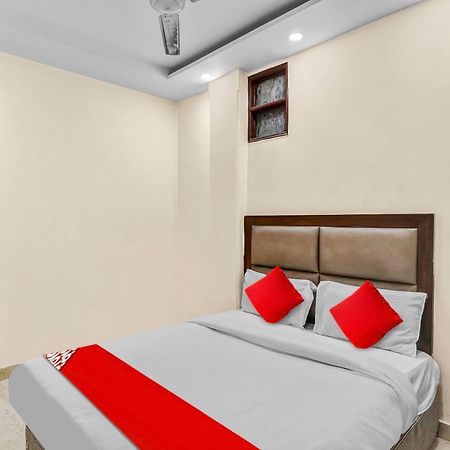 Hotel O Delhi Empire نيودلهي المظهر الخارجي الصورة