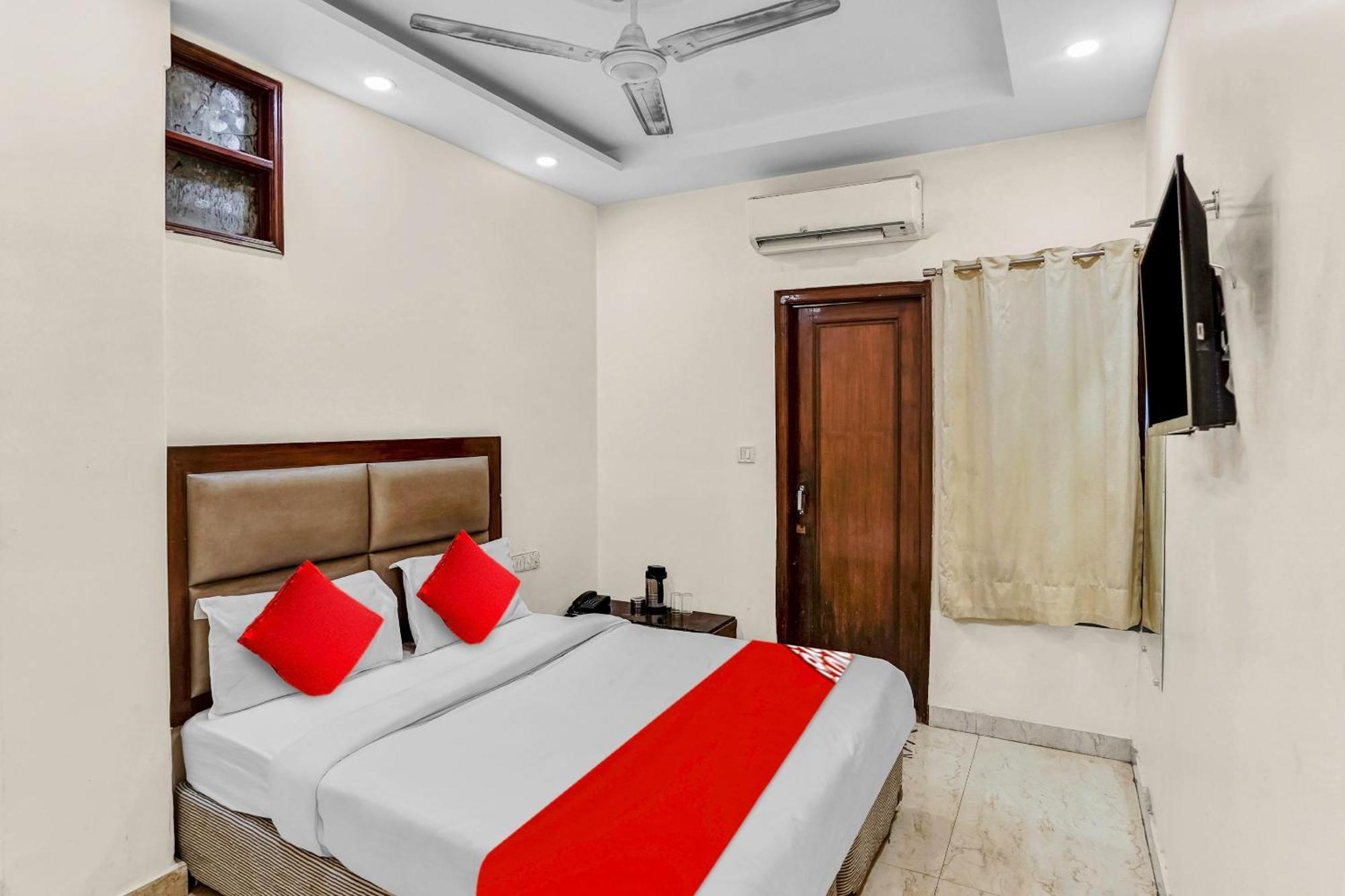 Hotel O Delhi Empire نيودلهي المظهر الخارجي الصورة