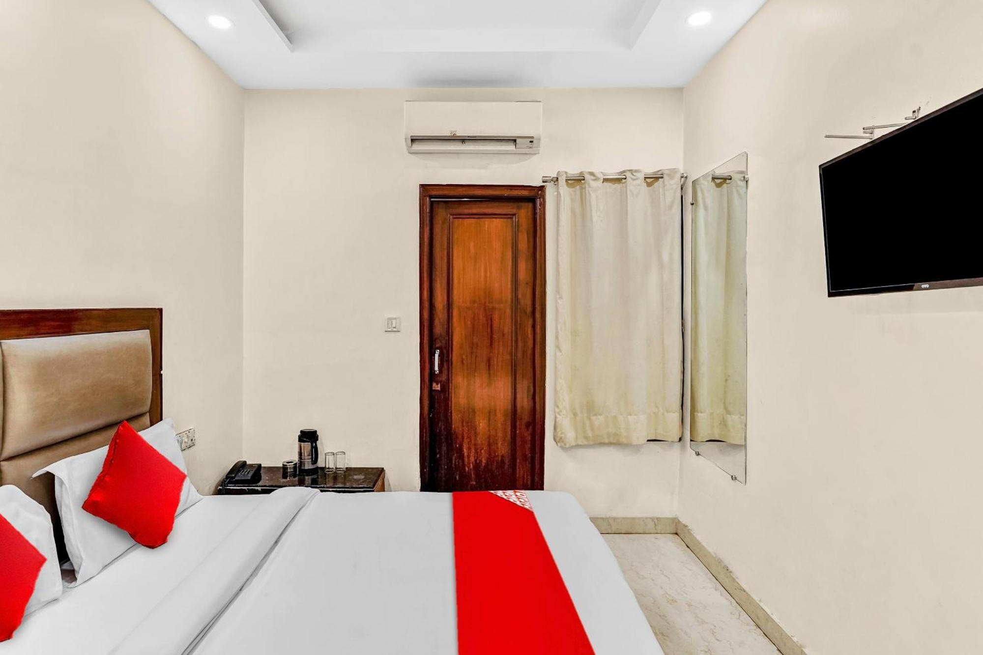 Hotel O Delhi Empire نيودلهي المظهر الخارجي الصورة