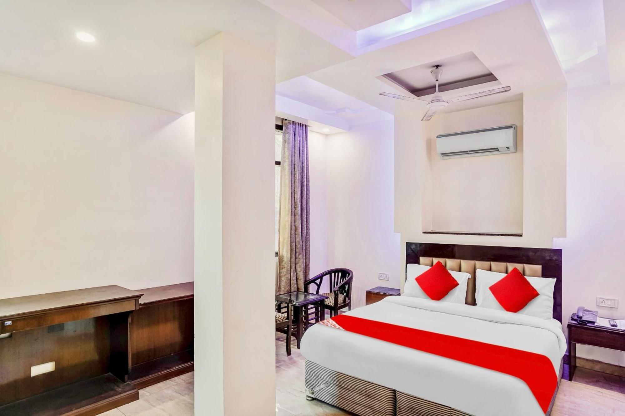 Hotel O Delhi Empire نيودلهي المظهر الخارجي الصورة