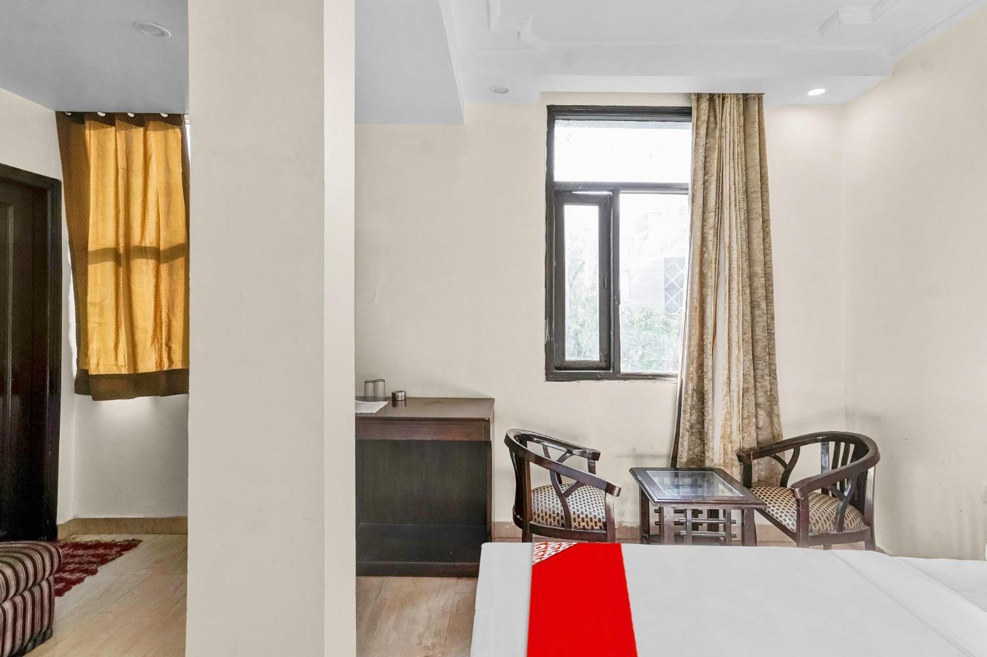 Hotel O Delhi Empire نيودلهي المظهر الخارجي الصورة