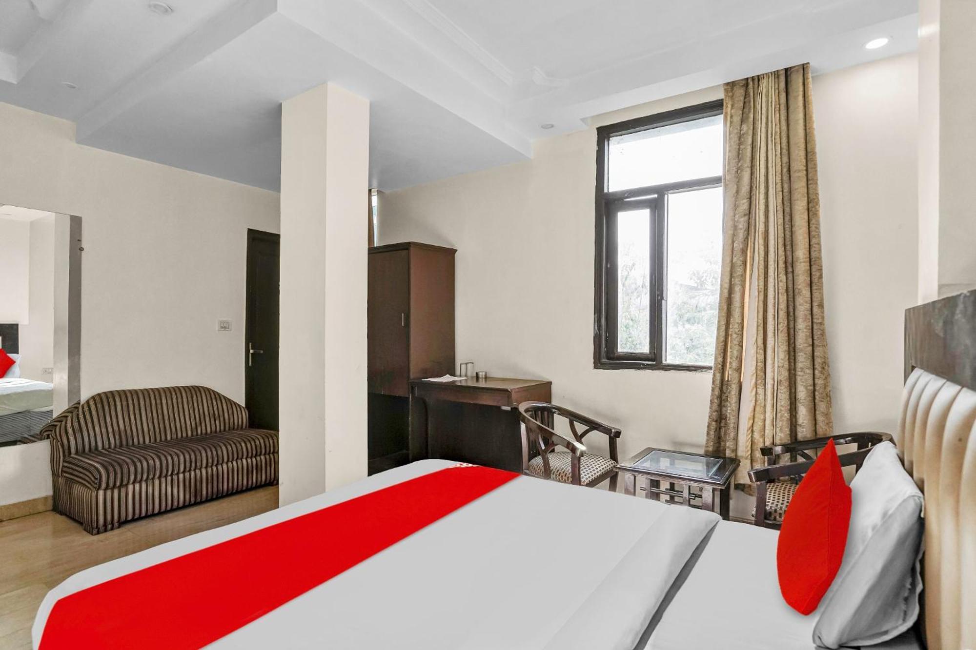 Hotel O Delhi Empire نيودلهي المظهر الخارجي الصورة